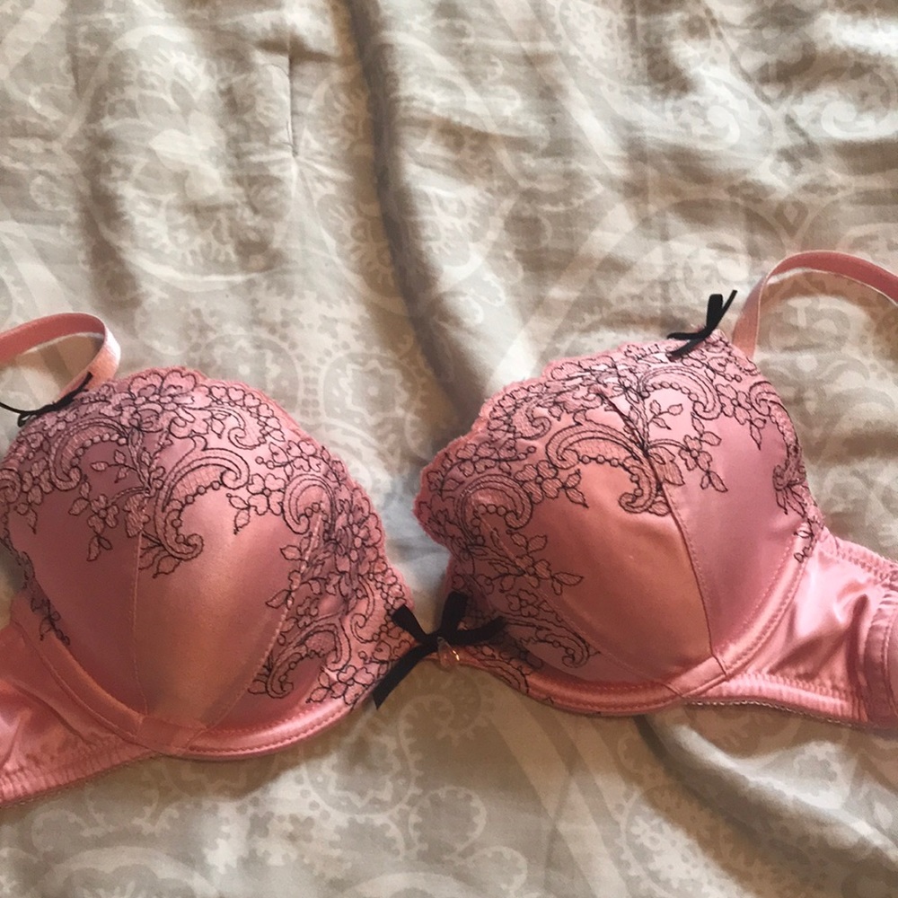 F&F 32A Bra